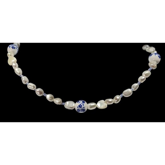 Elegant Freshwater Pearl And Porcelain Floral Beaded Necklace - Picture 4 of 5